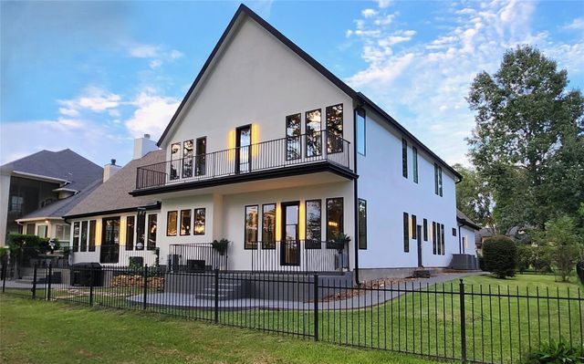 38 Fairway Park, Montgomery, TX 77356