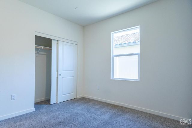 7818 Cherimoya Drive, Bakersfield, CA 93313