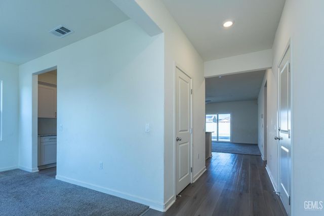 7818 Cherimoya Drive, Bakersfield, CA 93313