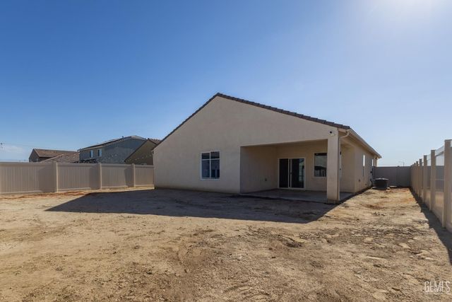 7818 Cherimoya Drive, Bakersfield, CA 93313