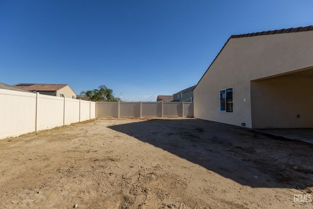 7818 Cherimoya Drive, Bakersfield, CA 93313