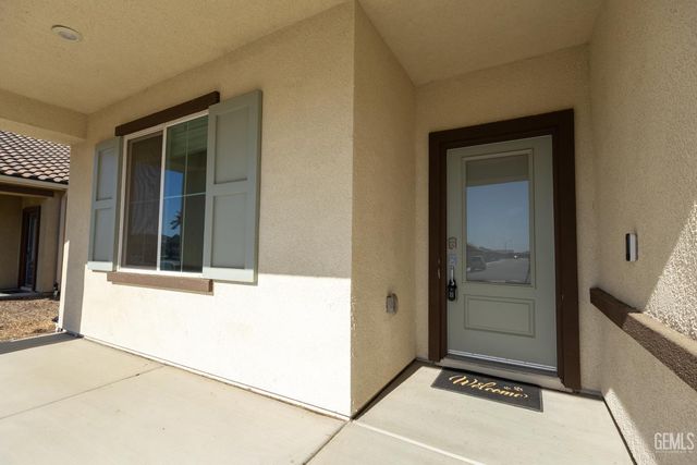 7818 Cherimoya Drive, Bakersfield, CA 93313