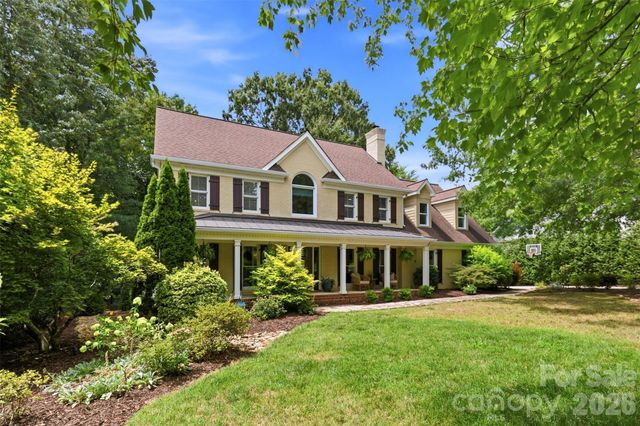 170 S Kimberly Road, Davidson, NC 28036