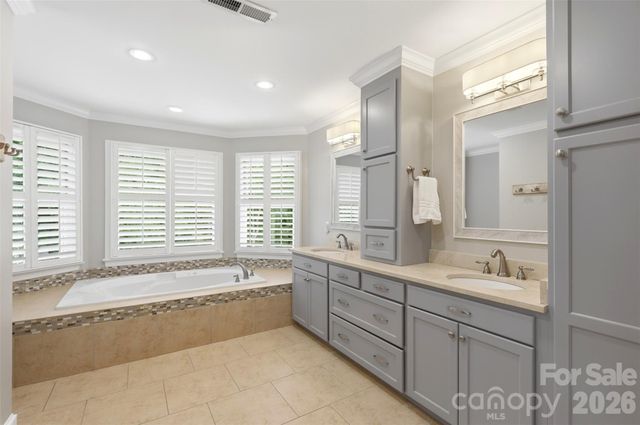 170 S Kimberly Road, Davidson, NC 28036