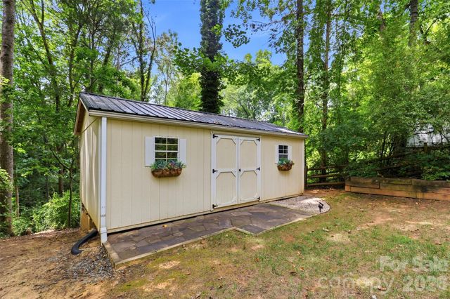 170 S Kimberly Road, Davidson, NC 28036