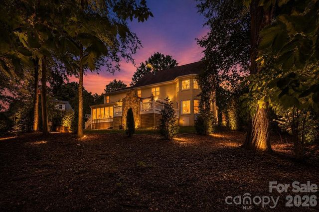 170 S Kimberly Road, Davidson, NC 28036