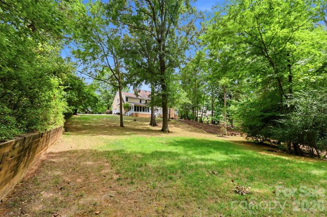 170 S Kimberly Road, Davidson, NC 28036