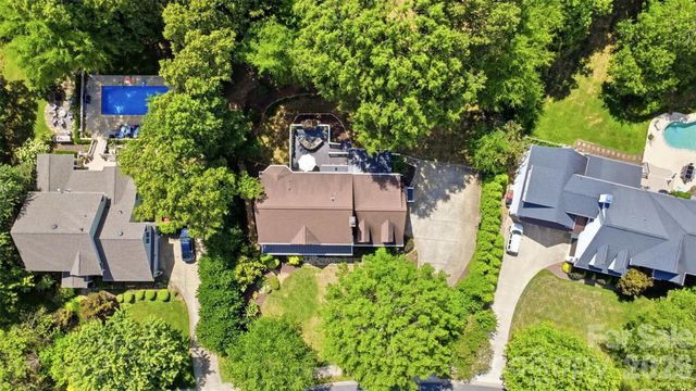 170 S Kimberly Road, Davidson, NC 28036