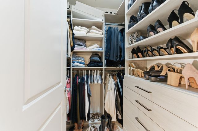 301 Demonbreun St Unit 907, Nashville, TN 37201