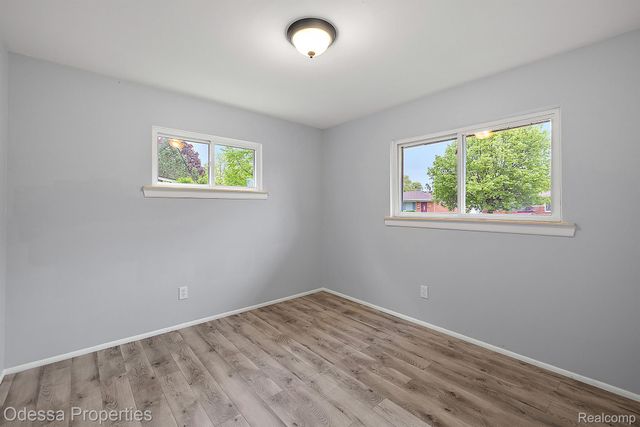 32038 PEMBROKE Street, Livonia, MI 48152