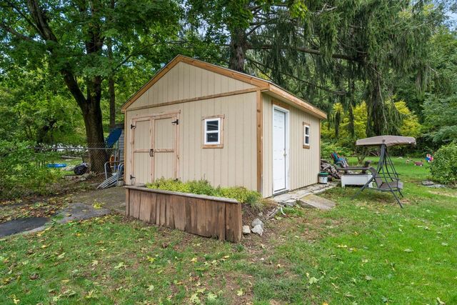 746 Dighton Ave, Taunton, MA 02780