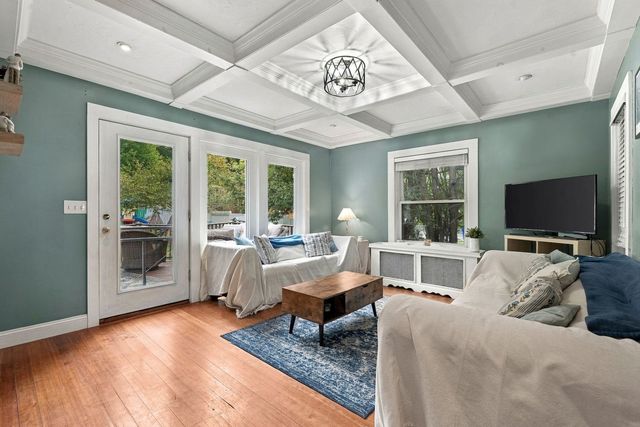 746 Dighton Ave, Taunton, MA 02780