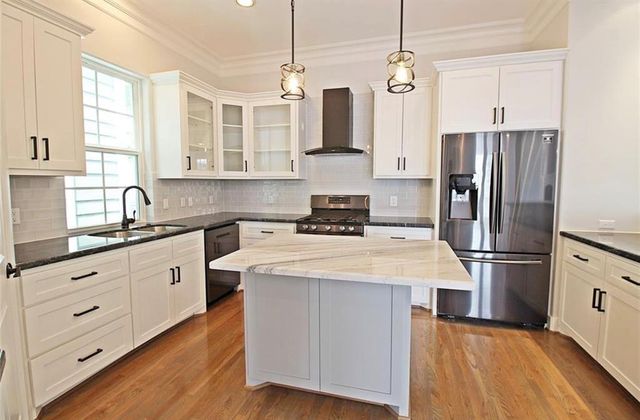 2736 Cortlandt Street B, Houston, TX 77008