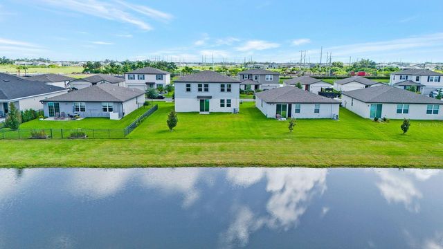 10025 DAYBREAK GLEN, Parrish, FL 34219