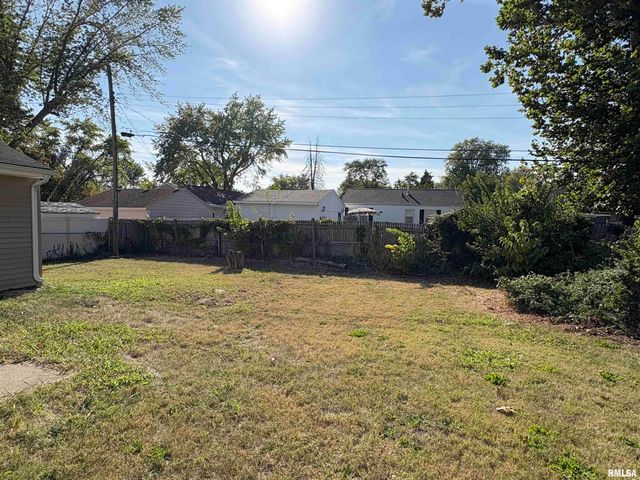 5419 N RENWOOD Avenue, Peoria, IL 61614