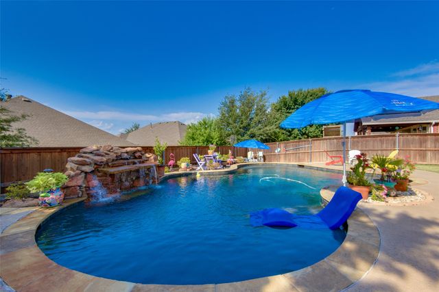 1038 Shepard Lane, Lavon, TX 75166