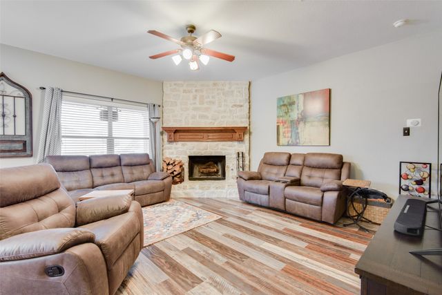 1038 Shepard Lane, Lavon, TX 75166