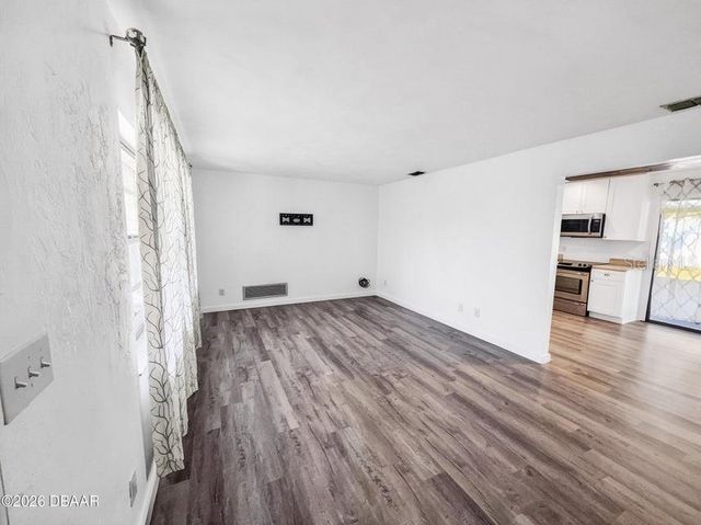 2001 KENILWORTH AVENUE, South Daytona, FL 32119