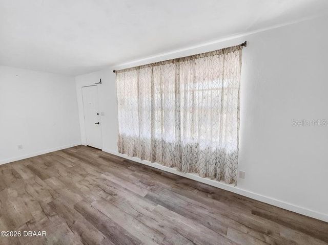 2001 KENILWORTH AVENUE, South Daytona, FL 32119