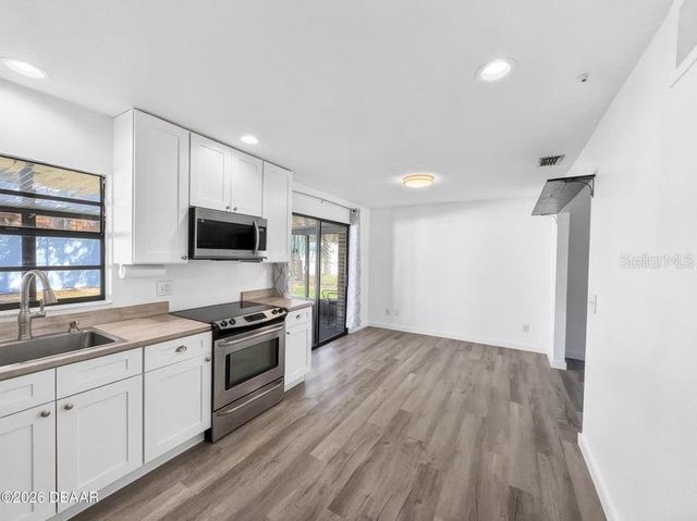 2001 KENILWORTH AVENUE, South Daytona, FL 32119