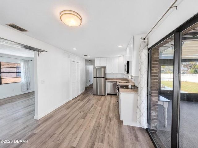 2001 KENILWORTH AVENUE, South Daytona, FL 32119