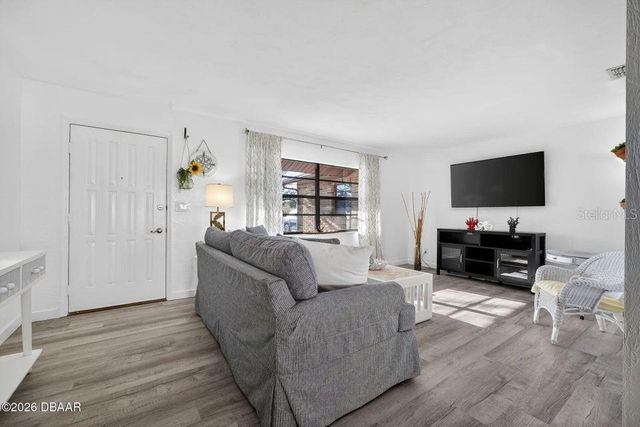 2001 KENILWORTH AVENUE, South Daytona, FL 32119