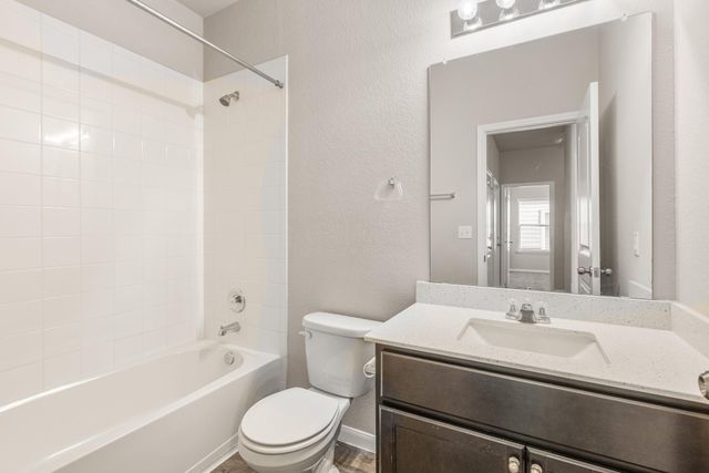 365 Cibolo Creek DR, Kyle, TX 78640