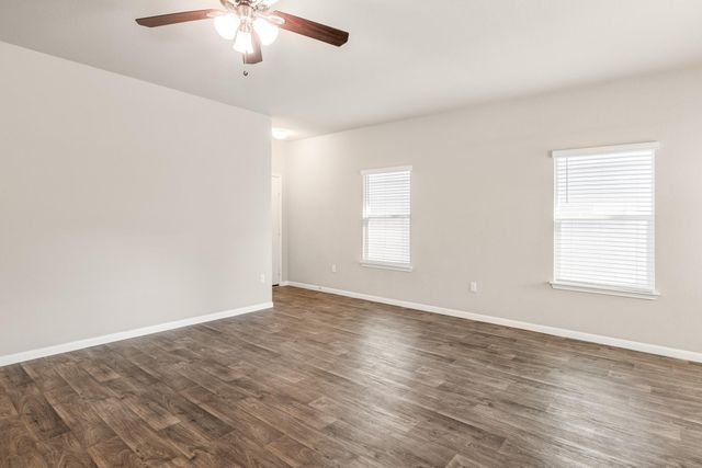365 Cibolo Creek DR, Kyle, TX 78640