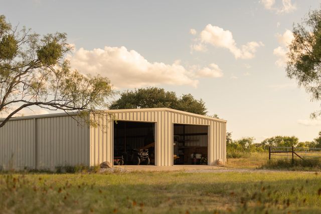 1930 County Road 413, Llano, TX 78643