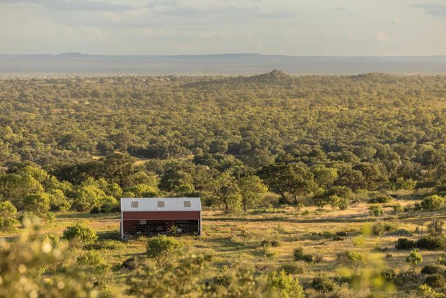 1930 County Road 413, Llano, TX 78643