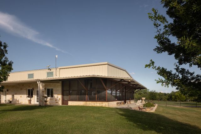 1930 County Road 413, Llano, TX 78643