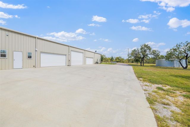 1930 County Road 413, Llano, TX 78643