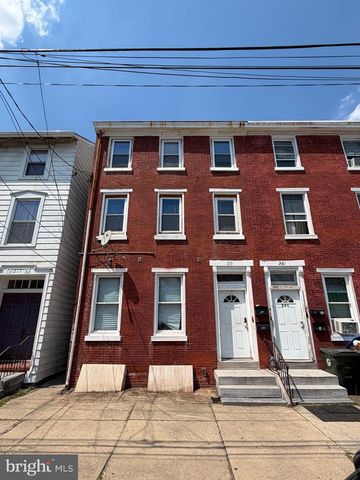 219 E BROAD ST, Burlington, NJ 08016