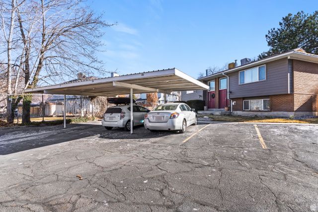 2615 E CANTERBURY LN, Cottonwood Heights, UT 84121