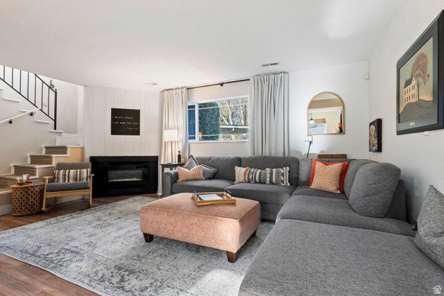 2615 E CANTERBURY LN, Cottonwood Heights, UT 84121