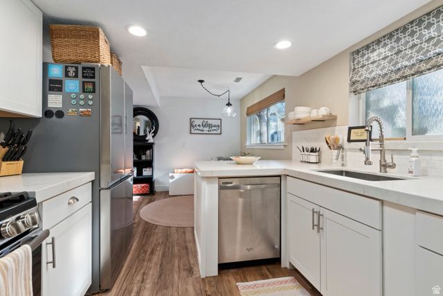 2615 E CANTERBURY LN, Cottonwood Heights, UT 84121