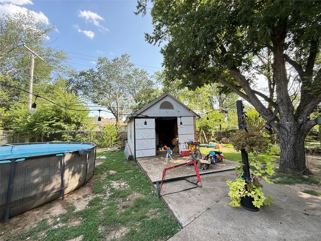 7508 S College Circle, North Richland Hills, TX 76180