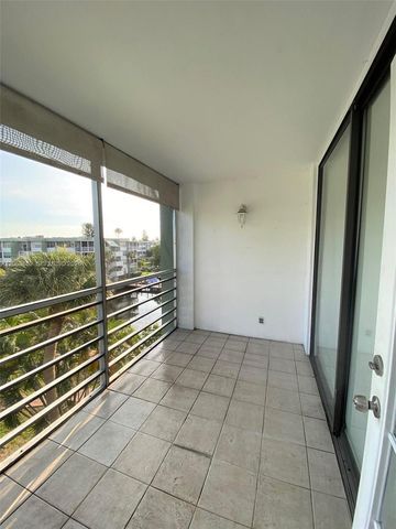 2761 Taft Street 405, Hollywood, FL 33020