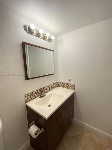 2761 Taft Street 405, Hollywood, FL 33020