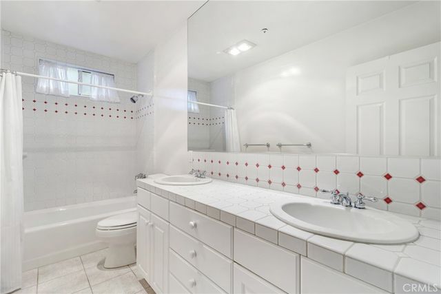 22068 Martinez Street, Woodland Hills, CA 91364