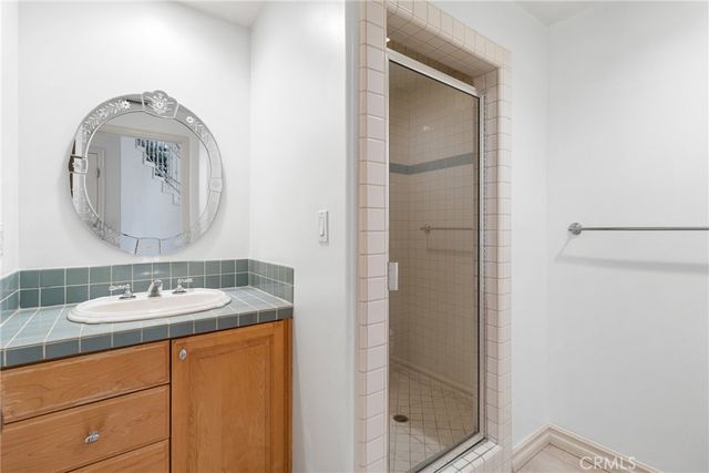 22068 Martinez Street, Woodland Hills, CA 91364