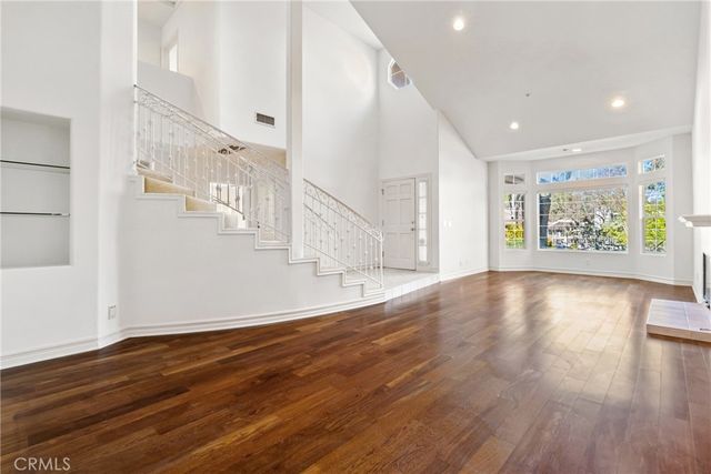 22068 Martinez Street, Woodland Hills, CA 91364