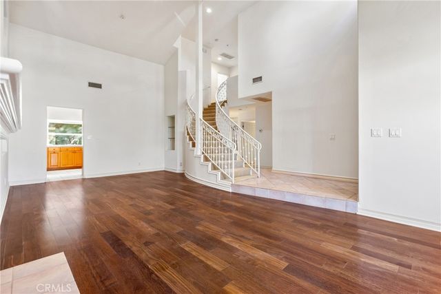 22068 Martinez Street, Woodland Hills, CA 91364