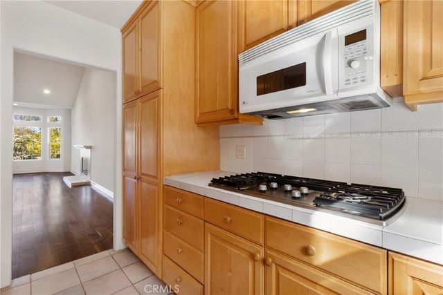 22068 Martinez Street, Woodland Hills, CA 91364