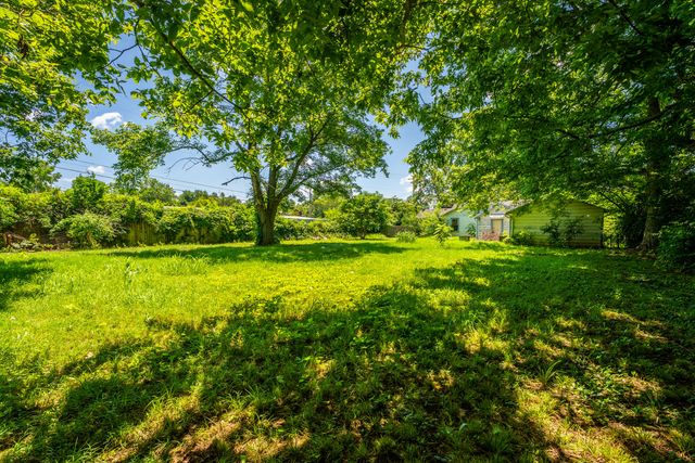 2723 West State Street, Springfield, MO 65802