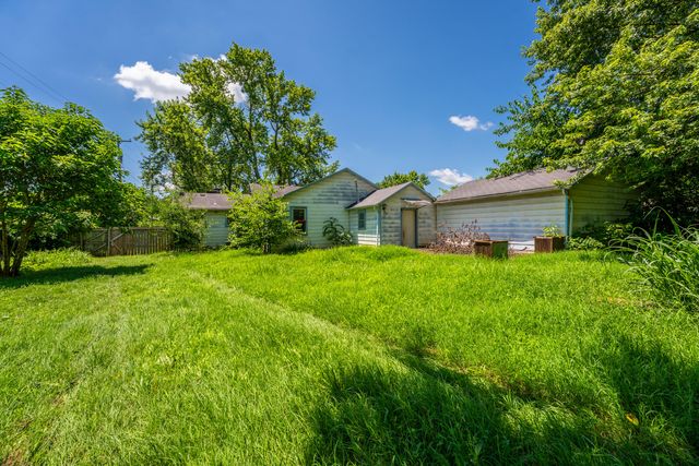 2723 West State Street, Springfield, MO 65802