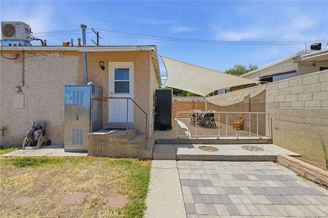 12824 Osborne, Pacoima, CA 91331