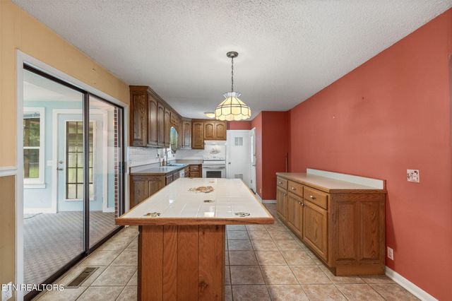 26 Stovall St, Fort Oglethorpe, GA 30742