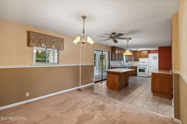 26 Stovall St, Fort Oglethorpe, GA 30742