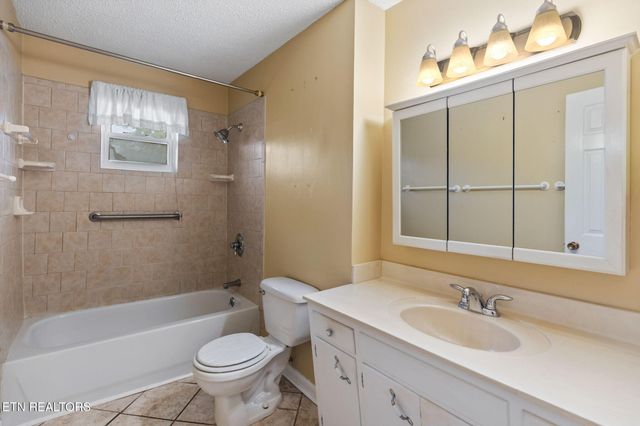 26 Stovall St, Fort Oglethorpe, GA 30742